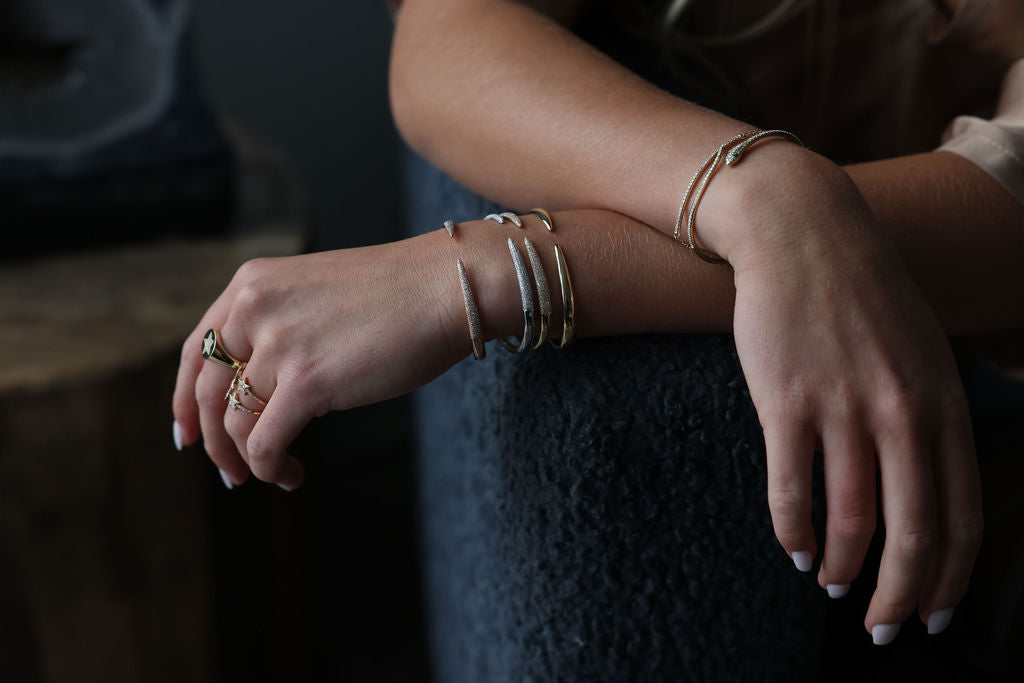 14k Yellow Gold Claw Bangle